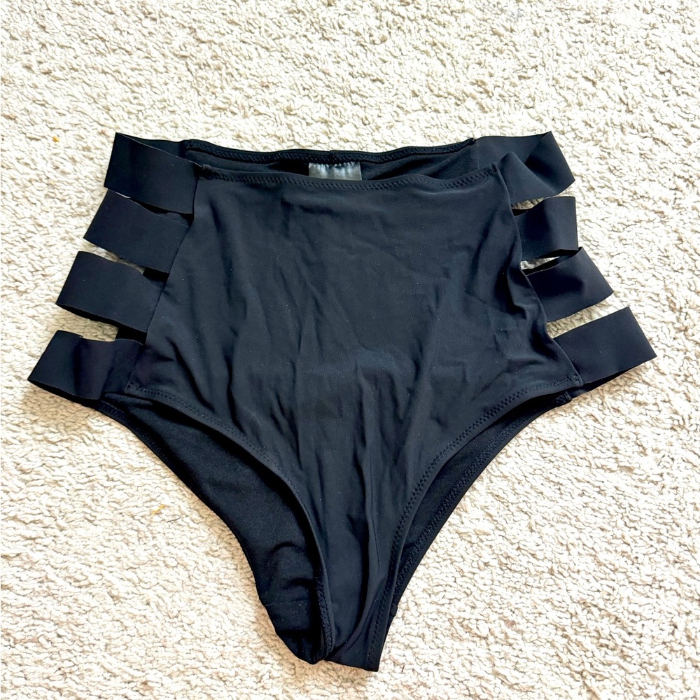 Cut out high waisted bikini bottom